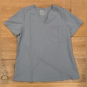 FIGS Women's Dusty Blue Light Blue Catarina Top Size M